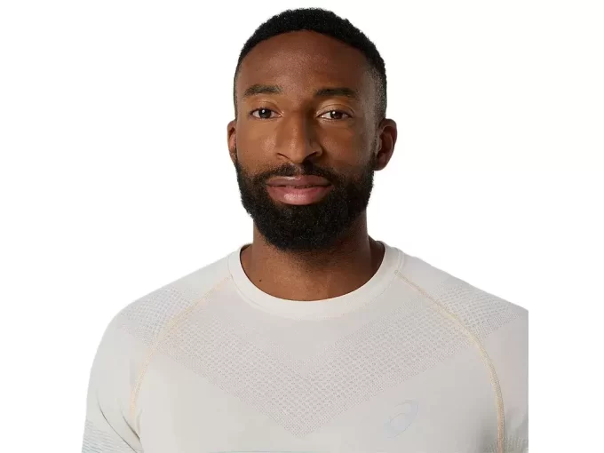 MEN’S SEAMLESS LONG SLEEVE TOP