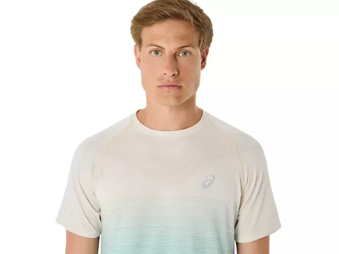 MEN’S SEAMLESS SHORT SLEEVE TOP