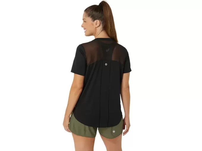 ROAD V-NECK SHORT SLEEVE TOP ROAD V-NECK SHORT SLEEVE TOP