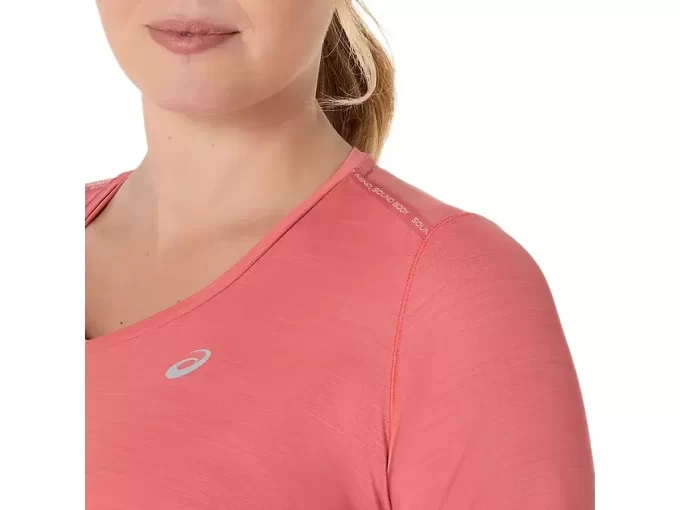 ROAD V-NECK SHORT SLEEVE TOP ROAD V-NECK SHORT SLEEVE TOP