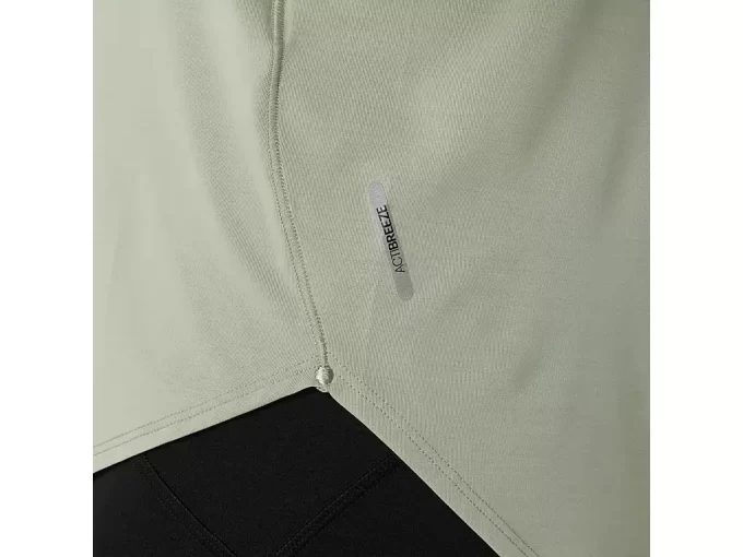 ROAD V-NECK SHORT SLEEVE TOP ROAD V-NECK SHORT SLEEVE TOP