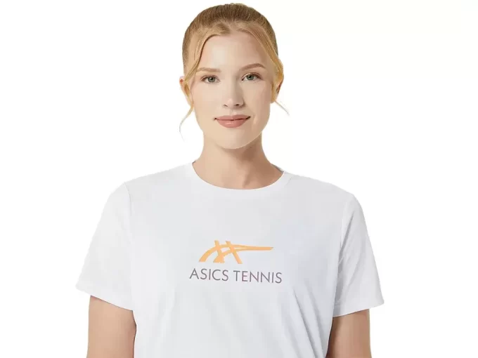 WOMEN’S COURT TENNIS GRAPHIC TEE WOMEN’S COURT TENNIS GRAPHIC TEE