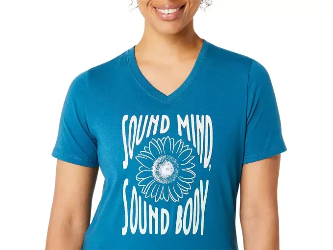 WOMEN’S SUNFLOWER SLOGAN V-NECK
