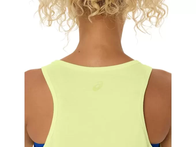 WOMEN’S TRAINING CORE TANK WOMEN’S TRAINING CORE TANK